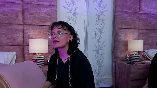 Онлайн чат XXX CaliferAndAurora