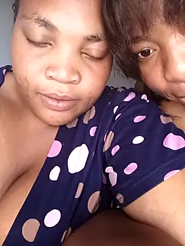 BeverlyQueen15 – Live XXX-chat