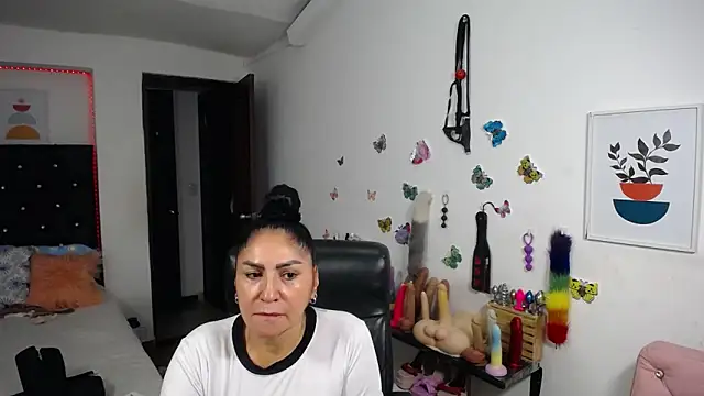 แชท XXX สดของ mature_bigboobs10