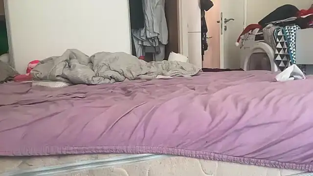 kotkite Adlı Modelin Canlı XXX Sohbeti