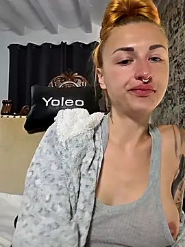 kylie_blck Adlı Modelin Canlı XXX Sohbeti