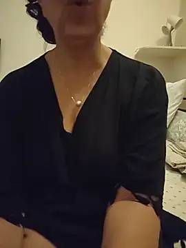 NakedMILFx's Live XXX Chat