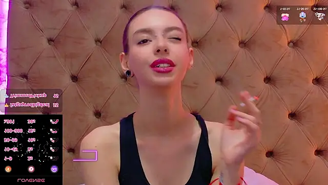 CoraVex's Live XXX Chat