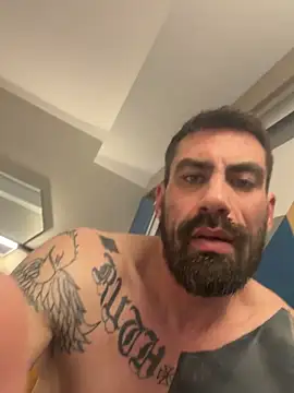 Mikejjone's Live XXX Chat