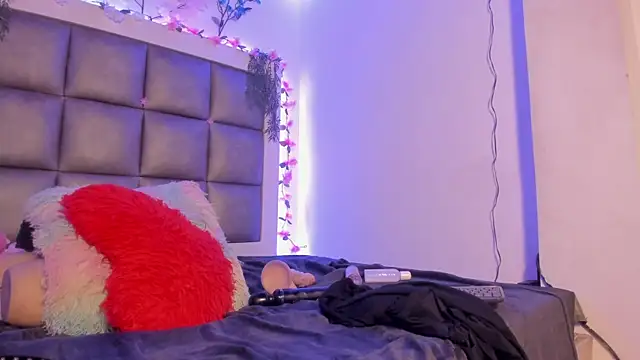 abbiecollins_js 라이브 XXX 채팅