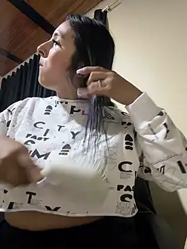 عرض كام Cami_Leon2