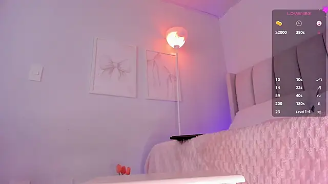 Chat XXX en directo de your_alina18