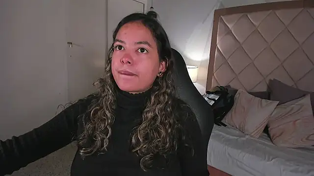 Chat XXX en directo de dulce_lyraa1