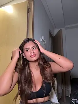 sweetcat_sr: διαδικτυακό σόου στην κάμερα