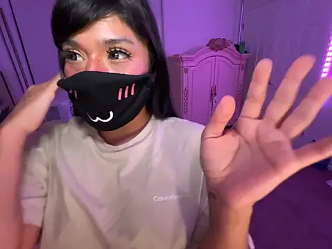 แชท XXX สดของ Onlypawzz