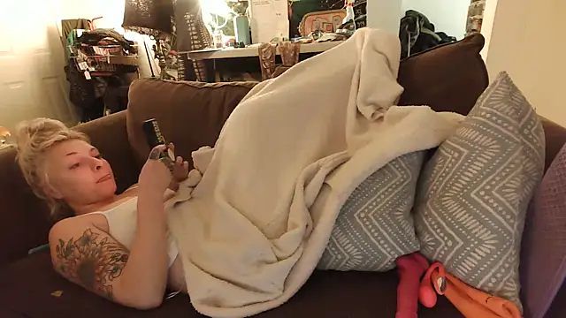 แชท XXX สดของ SilverandFox