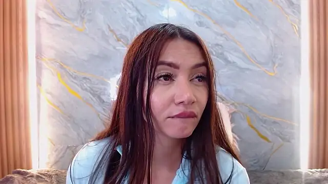 rebecagoldene: онлайн-секс-чат