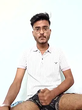 Pokazy przed kamerką – sdgjjkkmm