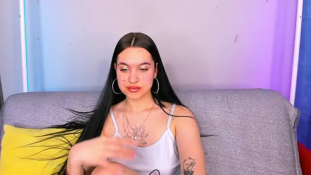 AishaTempt Live XXX Chat