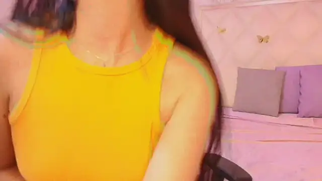 Chat XXX en directo de APRIL_TAY1