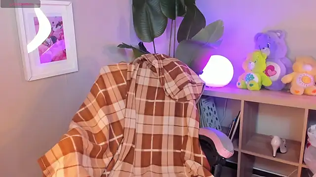 _EmilyRouge_: вебкам-шоу