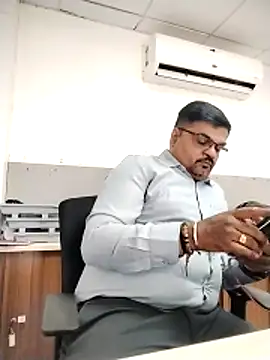 Desi_Lodo_Gujju_Boy 即時 XXX 聊天