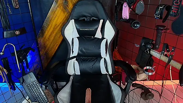 Czat XXX na żywo – MrEbonybdsm