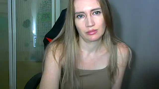 JessFoxxxのライブXXXチャット