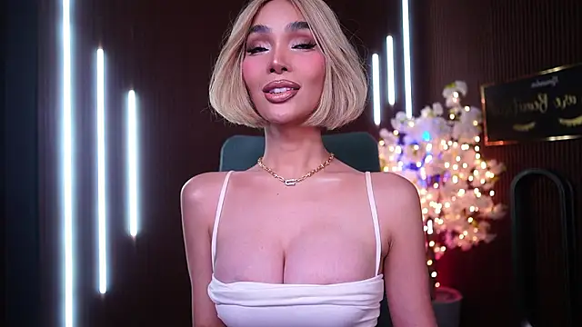 XXX chat uživo modela xxforyoureyesonlyxx