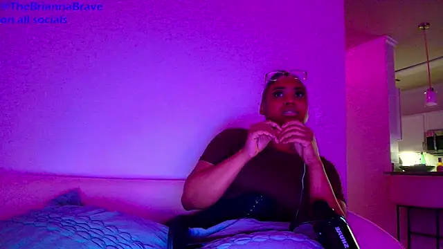 BriannaBrave 现场XXX聊天