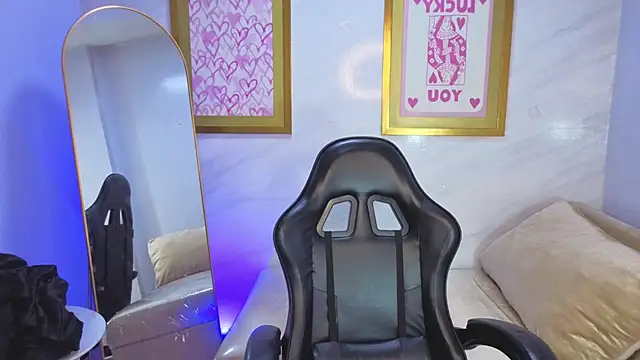 Evy_Luxx_vのウェブカメラショー