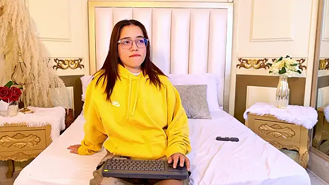 Chat +18 de AntonellaBons ao vivo