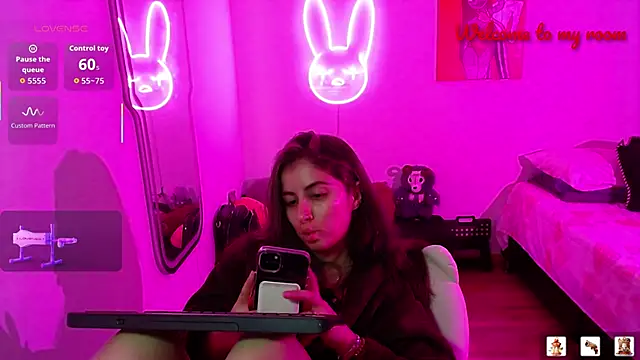 valentina_angel Adlı Modelin Canlı XXX Sohbeti