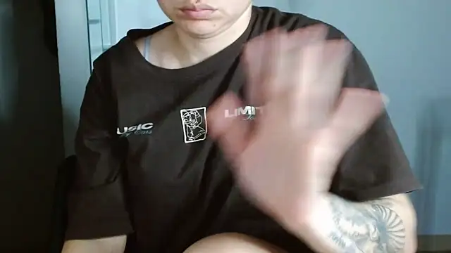 Chat +18 de karoll8 ao vivo