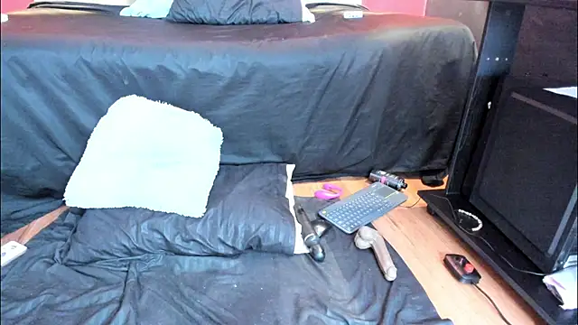 YayaHilton's Live XXX Chat