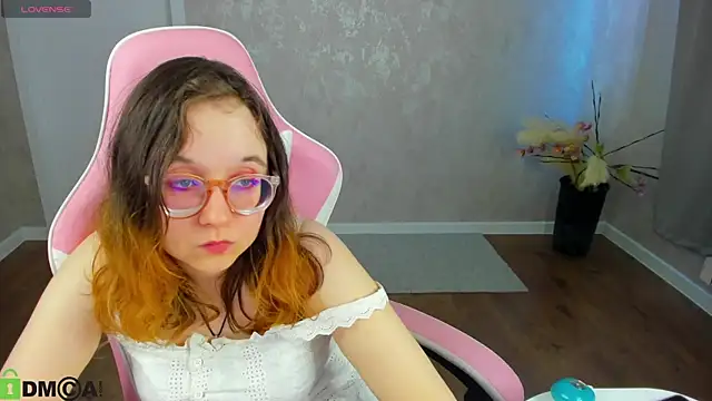 Aleks-caster's Live XXX Chat