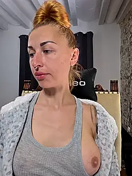 kylie_blck 라이브 XXX 채팅