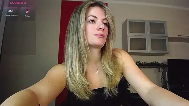 ladysabotage Show Webcam