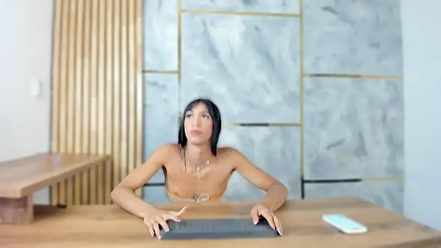 REINA_ADAHARA – Naživo XXX chat