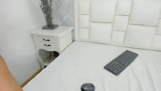 Онлайн чат XXX naia_cox