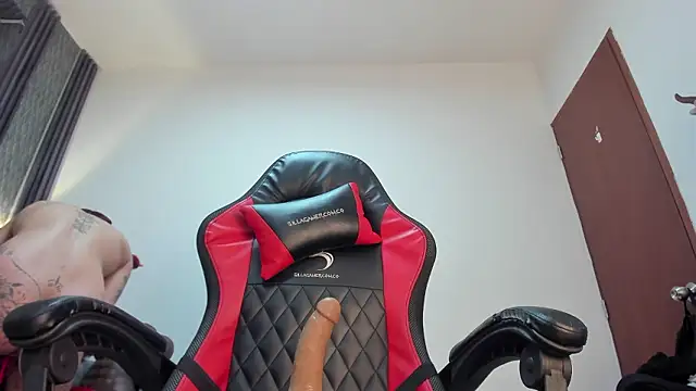 Онлайн чат XXX selene_red_