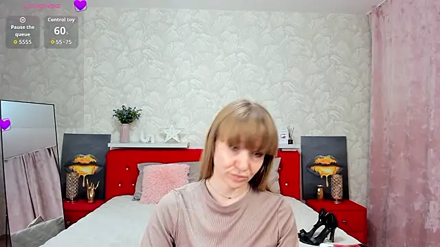 Chat +18 de KattyPeachX ao vivo