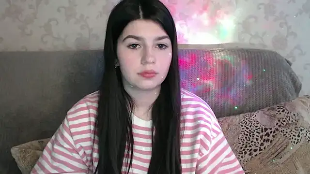 Pokazy przed kamerką – KisaModel