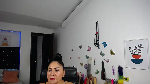 mature_bigboobs10's Live XXX Chat