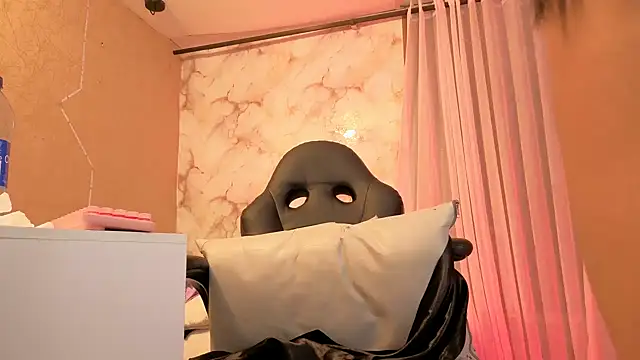 Czat XXX na żywo – QueenSallyDesire