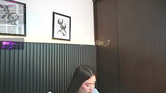 haylie_ élő XXX-chatje