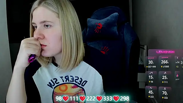 Olivia_Munk élő XXX-chatje