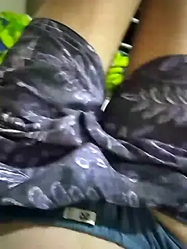 Gallanttrox: διαδικτυακό σόου στην κάμερα