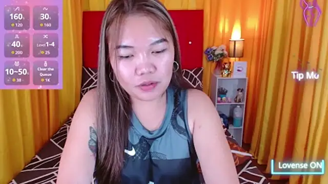 XxSexyPinay4uxX Show in webcam