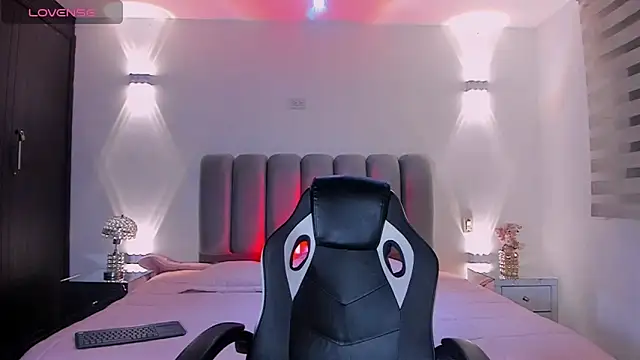 แชท XXX สดของ Agathaargent_