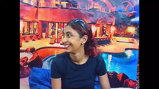 Онлайн чат XXX IndianSexyButt