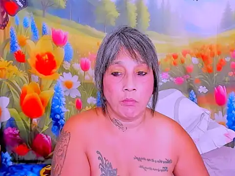 indianroxy live XXX chat