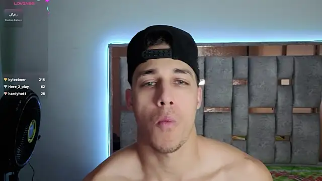 orionblaze69_ Chat XXX in diretta