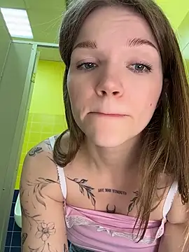 دردشة StreetSquirt الجنسية المباشرة