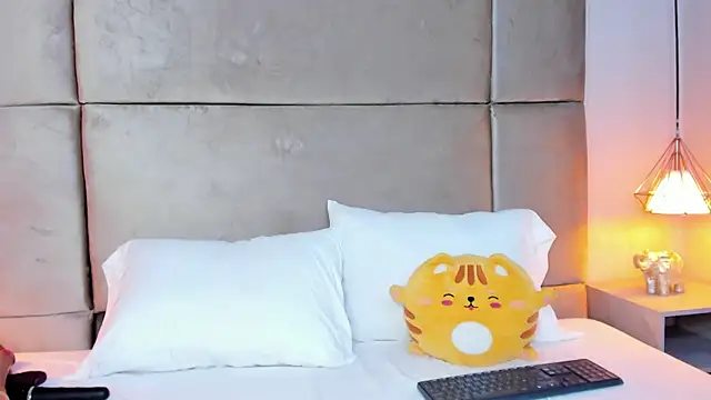 isabel_sofiaa live XXX chat